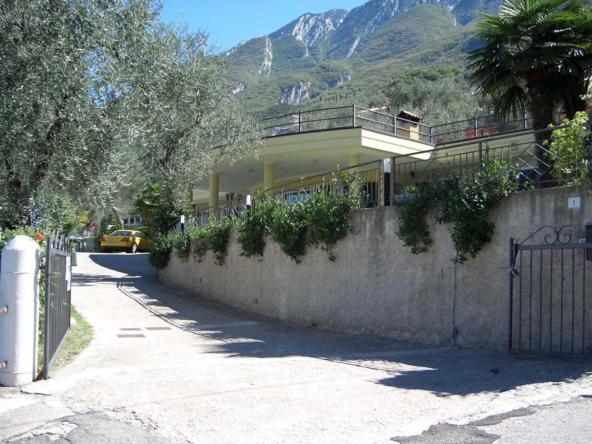 Aquacamp Hotel Brenzone sul Garda Eksteriør billede